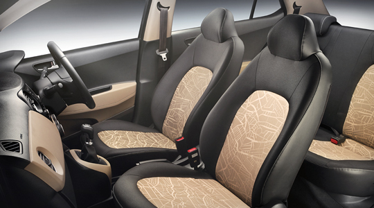 gambar kursi Hyundai Grand i10 2017 dengan kombinasi kain dan kulit