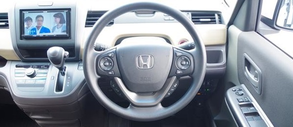 gambar setir honda freed 2017 dengan tombol audio steering switch dan cruise control
