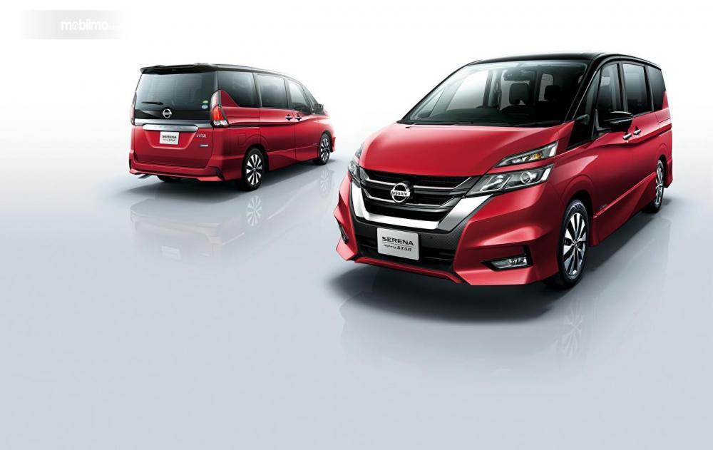 Nissan serena 2018 года