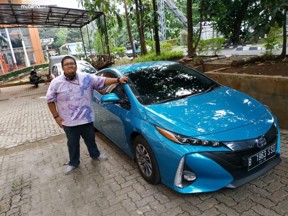 Toyota Prius PHV Солнечная батарея