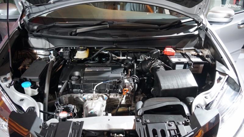 Foto Mesin All New Honda Odyssey 2017, sumber performa dan tenaga kendaraan