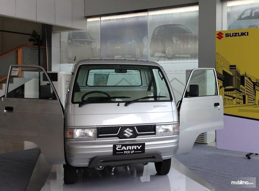 Foto Suzuki Carry Pick Up model tahun 2017 yang akhirnya dihentikan produksi dan penjualannya