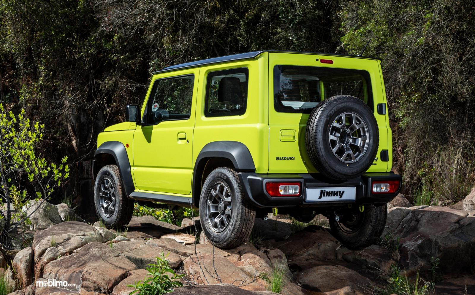 Review Suzuki Jimny AT (Two Tone) 2019