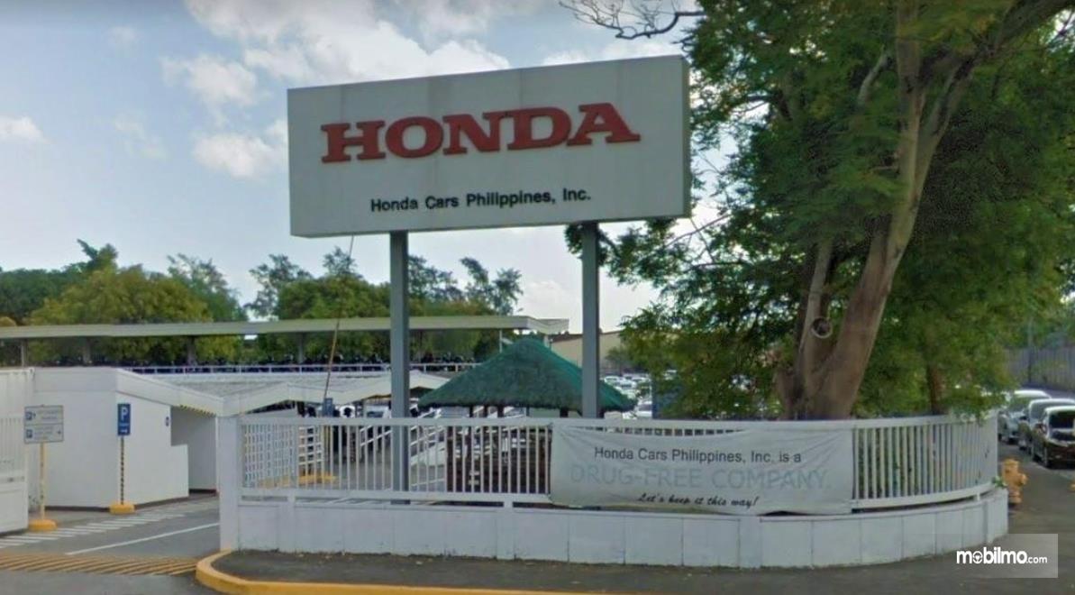 Gambar ini menunjukkan salah satu pabrikan mobil Honda yang berada di Filipina