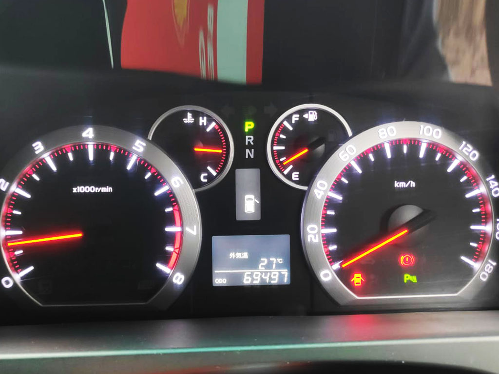 Toyota Alphard 2010: Harga, Kondisi, dan Pertimbangan Pembelian