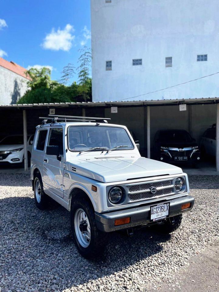 2001 Suzuki Jimny SJ410 di Jawa Timur ID482518