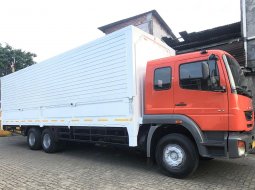 2015 Mitsubishi Fuso Trucks Orange - Jual mobil bekas di DKI Jakarta