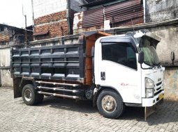 2019 Isuzu Elf NMR 71 Putih - Jual mobil bekas di DKI Jakarta