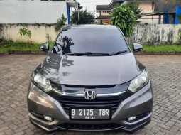 2018 Honda HR-V E CVT Abu-abu - Jual mobil bekas di Jawa Tengah