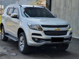2017 Chevrolet Trailblazer LTZ Silver - Jual mobil bekas di Jawa Barat