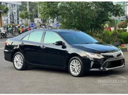 2017 Toyota Camry Hybrid Hybrid Sedan