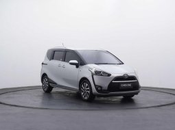 2017 Toyota Sienta G MT Silver - Jual mobil bekas di Banten