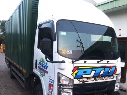 2022 Isuzu Elf Truck Diesel Putih - Jual mobil bekas di DKI Jakarta