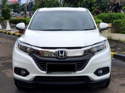 2018 Honda HR-V 1.5L E CVT Putih - Jual mobil bekas di DKI Jakarta