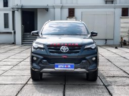2018 Toyota Fortuner 2.4 TRD AT Hitam - Jual mobil bekas di DKI Jakarta