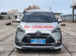 2017 Toyota Sienta Q CVT Silver - Jual mobil bekas di DKI Jakarta