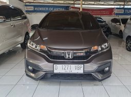 2018 Honda Jazz RS CVT Abu-abu - Jual mobil bekas di Jawa Barat