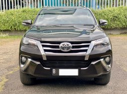 2016 Toyota Fortuner 2.4 VRZ AT Coklat - Jual mobil bekas di DKI Jakarta