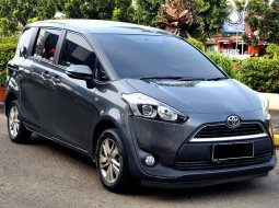 2017 Toyota Sienta G Abu-abu - Jual mobil bekas di DKI Jakarta