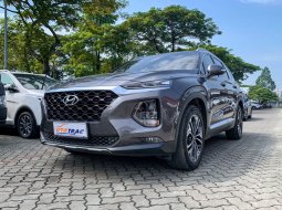 2018 Hyundai Santa Fe 2.2L CRDi XG Abu-abu - Jual mobil bekas di DKI Jakarta