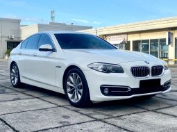 2014 BMW 5 Series 520i Putih - Jual mobil bekas di DKI Jakarta