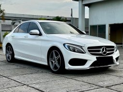 2018 Mercedes-Benz C-Class C200 Putih - Jual mobil bekas di DKI Jakarta