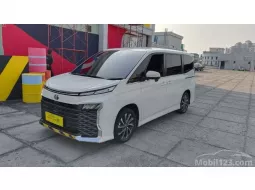 2022 Toyota Voxy Wagon