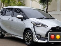 2018 Toyota Sienta Q Silver - Jual mobil bekas di Banten