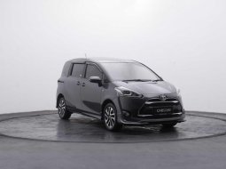 2017 Toyota Sienta Q Abu-abu - Jual mobil bekas di Banten