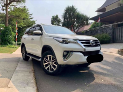 2016 Toyota Fortuner 2.4 Automatic Putih - Jual mobil bekas di DKI Jakarta