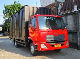 2021 UD Truck Kuzer Merah - Jual mobil bekas di DKI Jakarta