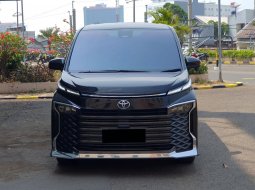 2022 Toyota Voxy 2.0 A/T Hitam - Jual mobil bekas di DKI Jakarta