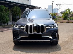 2020 BMW X7 xDrive40i Excellence Abu-abu - Jual mobil bekas di DKI Jakarta