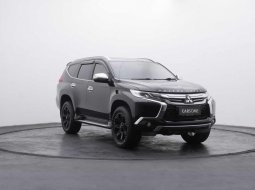 2016 Mitsubishi Pajero Sport Dakar 4x2 AT Hitam - Jual mobil bekas di Banten