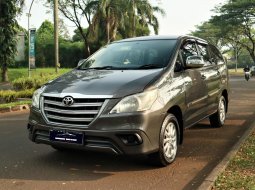 2015 Toyota Kijang Innova E 2.0 Abu-abu - Jual mobil bekas di Banten