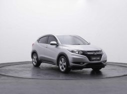 2018 Honda HR-V 1.5L E CVT Abu-abu - Jual mobil bekas di Banten