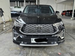 2022 Toyota Kijang Innova Zenix Hybrid Hitam - Jual mobil bekas di Jawa Barat