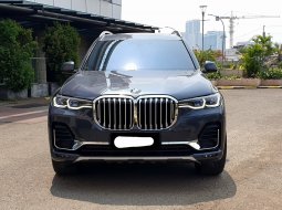 2020 BMW X7 xDrive40i Excellence Abu-abu - Jual mobil bekas di DKI Jakarta