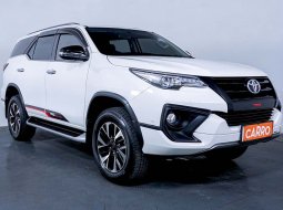 2018 Toyota Fortuner 2.4 VRZ AT Putih - Jual mobil bekas di DKI Jakarta