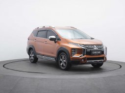 2019 Mitsubishi Xpander Cross AT Orange - Jual mobil bekas di Banten