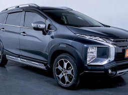 2020 Mitsubishi Xpander Cross Premium Package AT Abu-abu - Jual mobil bekas di Jawa Barat