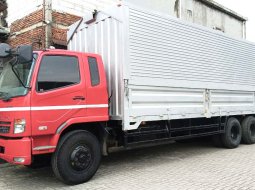 2020 Mitsubishi Fuso Trucks Merah - Jual mobil bekas di DKI Jakarta