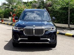 2020 BMW X7 xDrive40i Excellence Hitam - Jual mobil bekas di DKI Jakarta