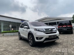 2016 Honda BR-V E CVT Putih - Jual mobil bekas di DKI Jakarta