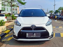 2017 Toyota Sienta V CVT Putih - Jual mobil bekas di DKI Jakarta