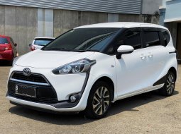2017 Toyota Sienta V Putih - Jual mobil bekas di DKI Jakarta