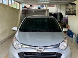 2017 Daihatsu Sigra R Brightsilver - Jual mobil bekas di DI Yogyakarta