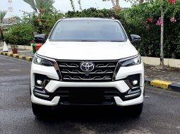 2022 Toyota Fortuner Putih - Jual mobil bekas di DKI Jakarta