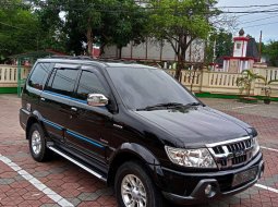 2016 Isuzu Panther GRAND TOURING Hitam - Jual mobil bekas di Jawa Barat