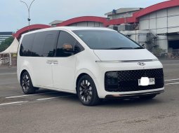 2022 Hyundai Staria Signature 9 Putih - Jual mobil bekas di DKI Jakarta